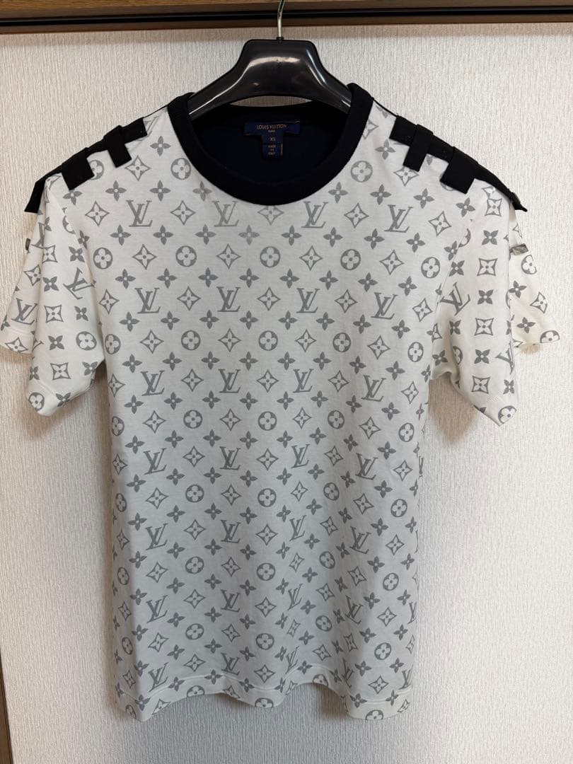 ルイ・ヴィトン21SS/シルバーモノグラムショルダーフラップカットソー/Tシャツ
