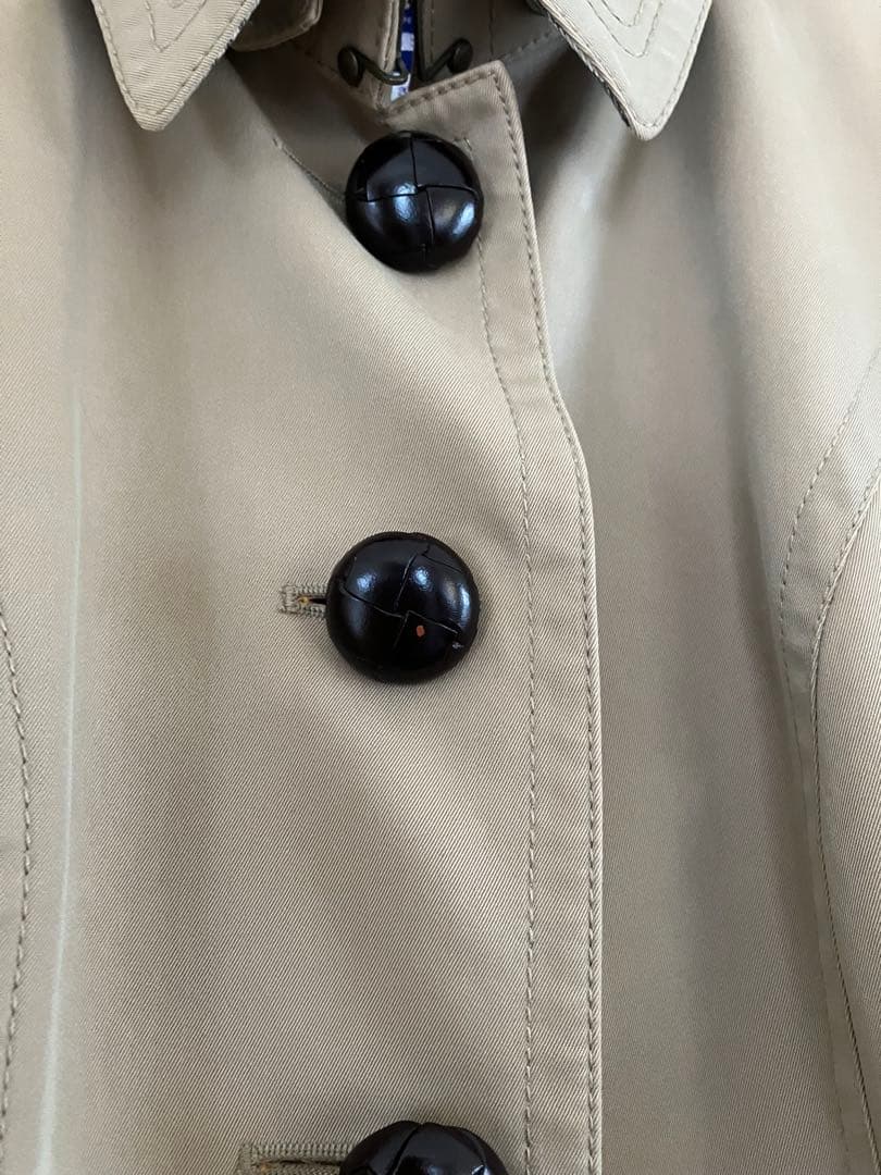 Burberry ベージュ フレアトレンチコート