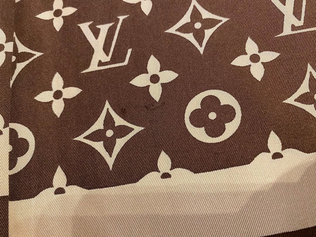 Louis Vuitton ブラウン ロゴ ストール