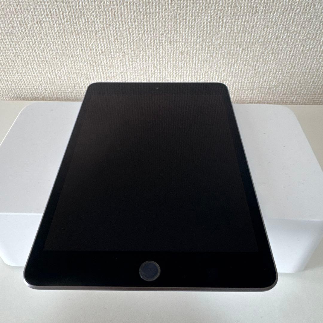 Apple iPad mini 7.9インチ 第5世代 64GB 美品