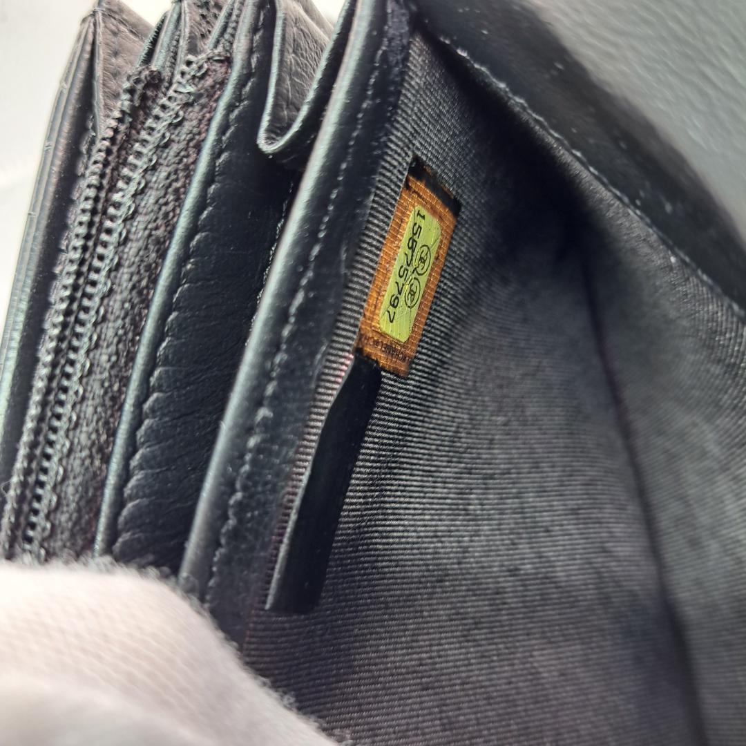CHANEL　マトラッセ　二つ折り財布　ブラック　ラムスキン　長財布　財布