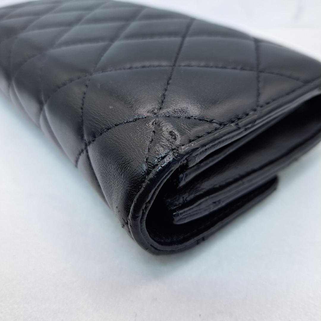 CHANEL　マトラッセ　二つ折り財布　ブラック　ラムスキン　長財布　財布