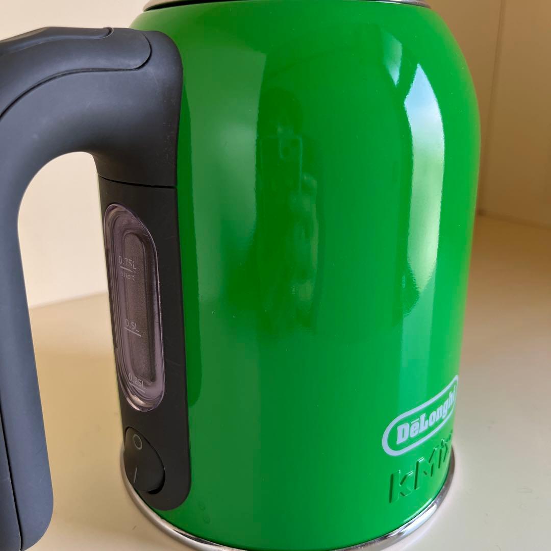 DeLonghi kMix デロンギ グリーン 電気ケトル 箱付き