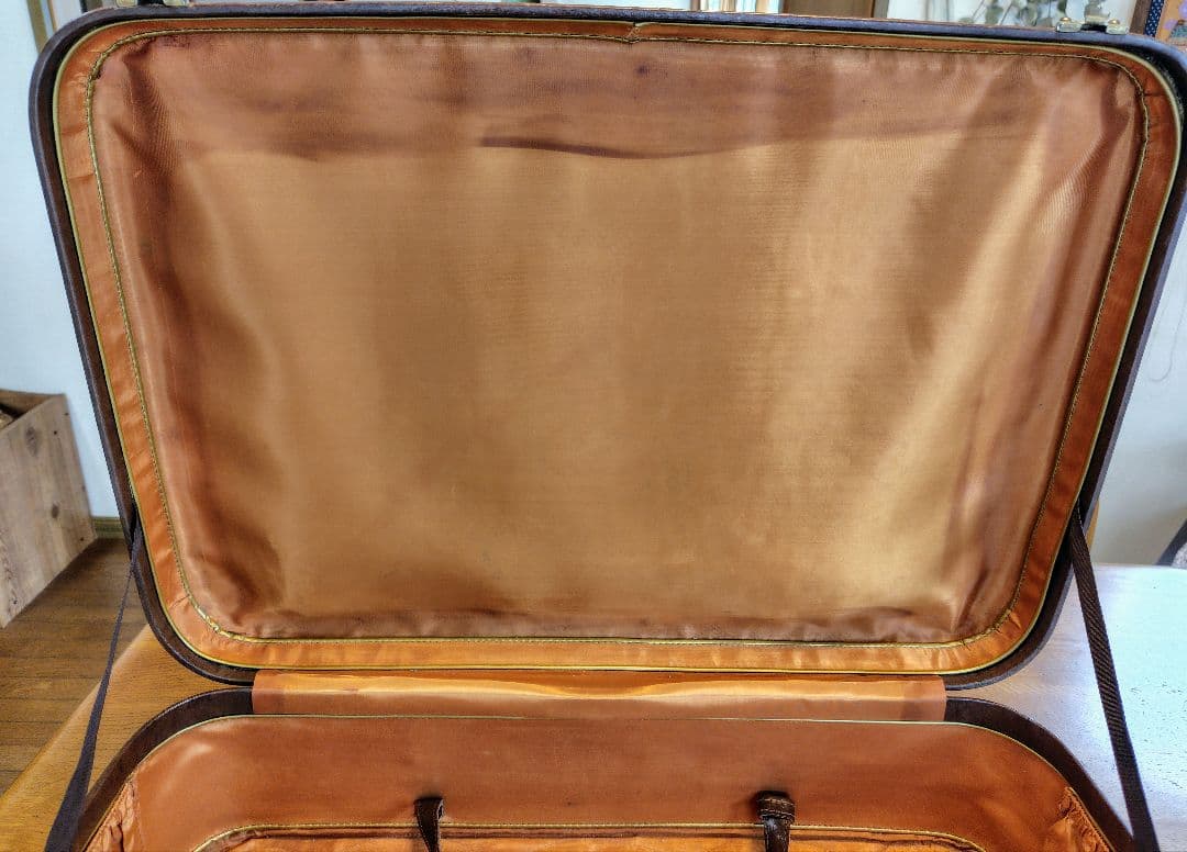 レザー製旅行鞄 中型 ブラウン