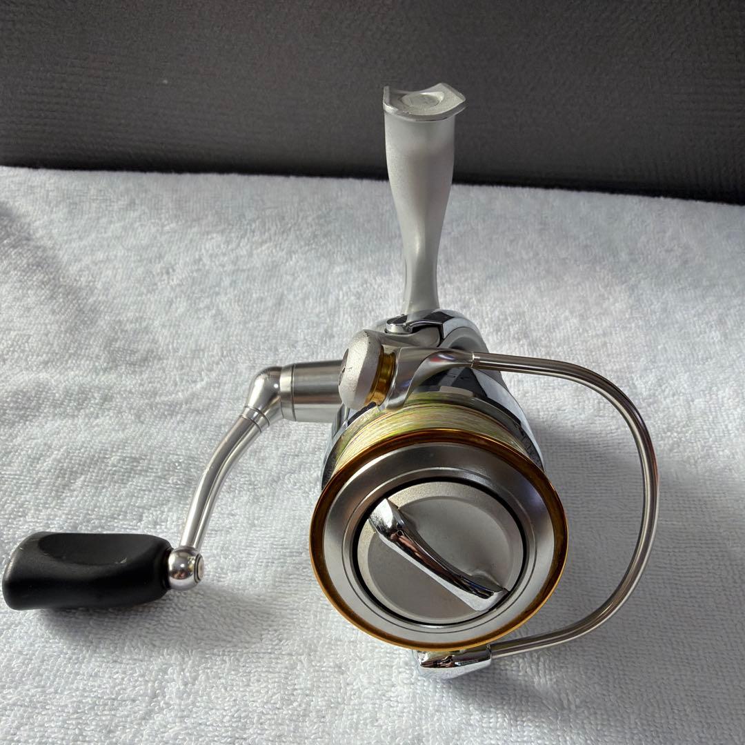 Daiwa LUVIAS 2506 スピニングリール