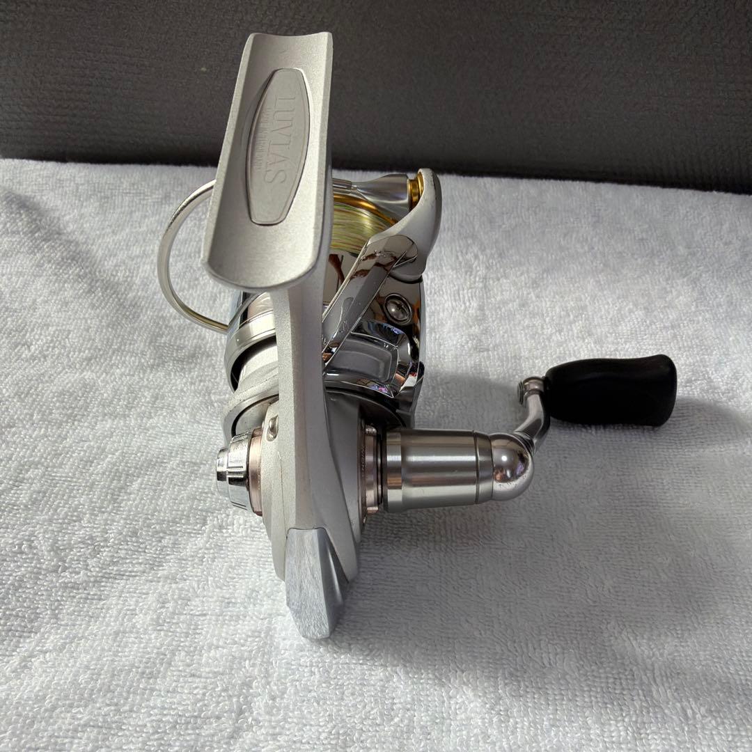Daiwa LUVIAS 2506 スピニングリール