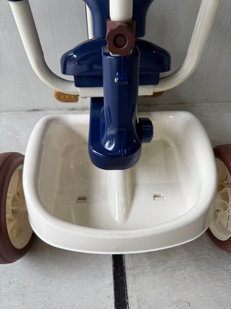 iimo イーモ ハンドル付き三輪車 ブルー 青 愛知県岡崎市内引き取り可能