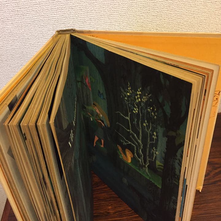 古書　Walt Disney the art of ANIMATION