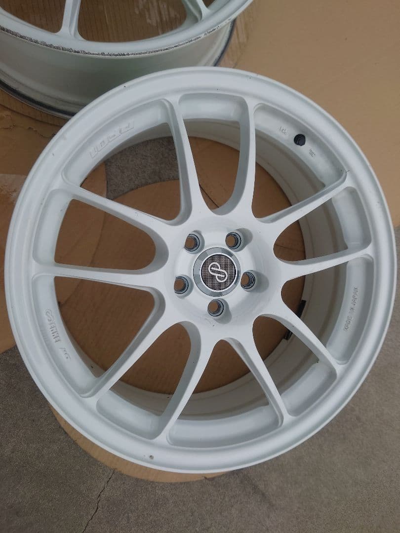 エンケイ ENKEI PF01 18インチ 7.5J＋45 5H-100 白