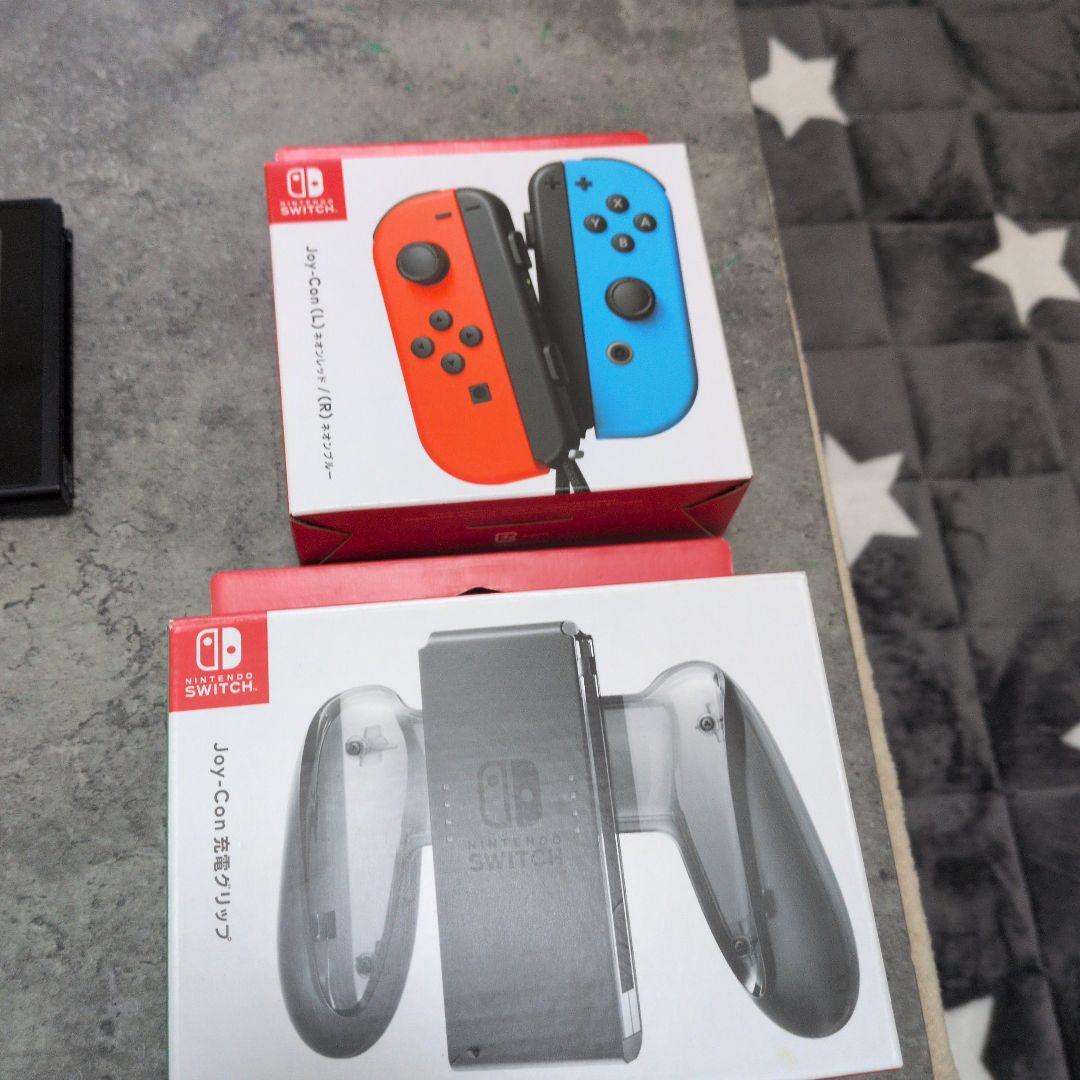 スイッチ本体　Joy-Con2個