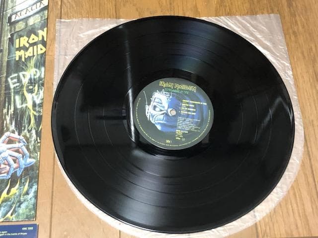 アイアン・メイデン　レコード２枚セット　パワースレイヴ　サムホエア・イン・タイム