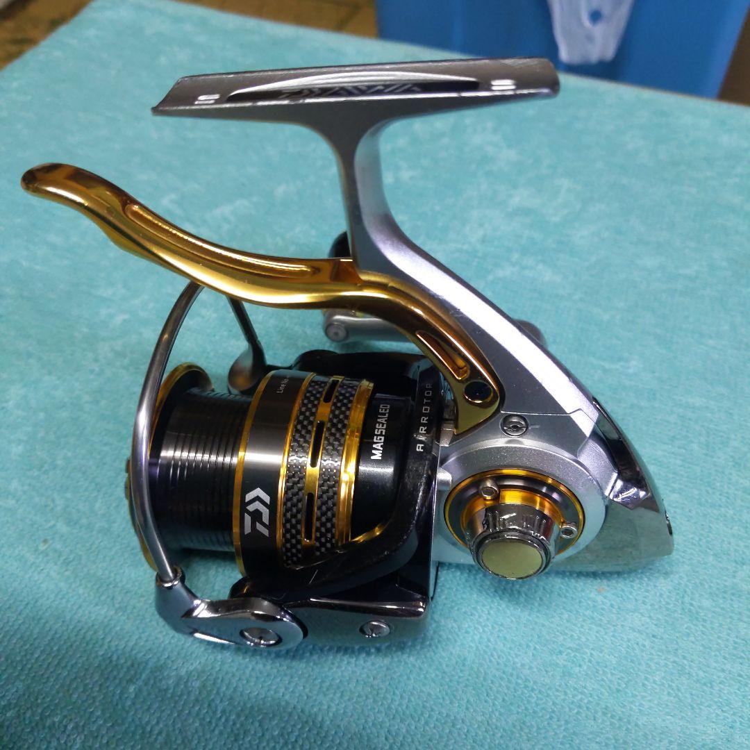 専用です。ダイワ　14インパルト2500HLBD