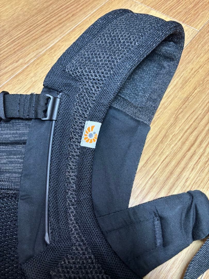 エルゴベビー　AERLOOM　エアルーム　抱っこひも　抱っこ紐　ベビーキャリア