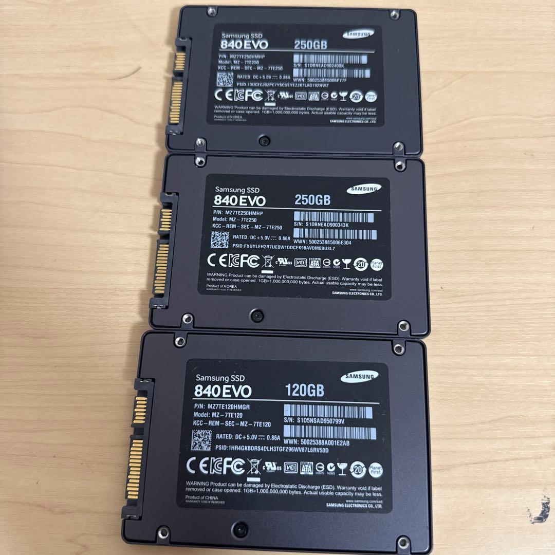 ウ*♪様 Samsung 840 EVO 250GB SSD 2枚 120GB/