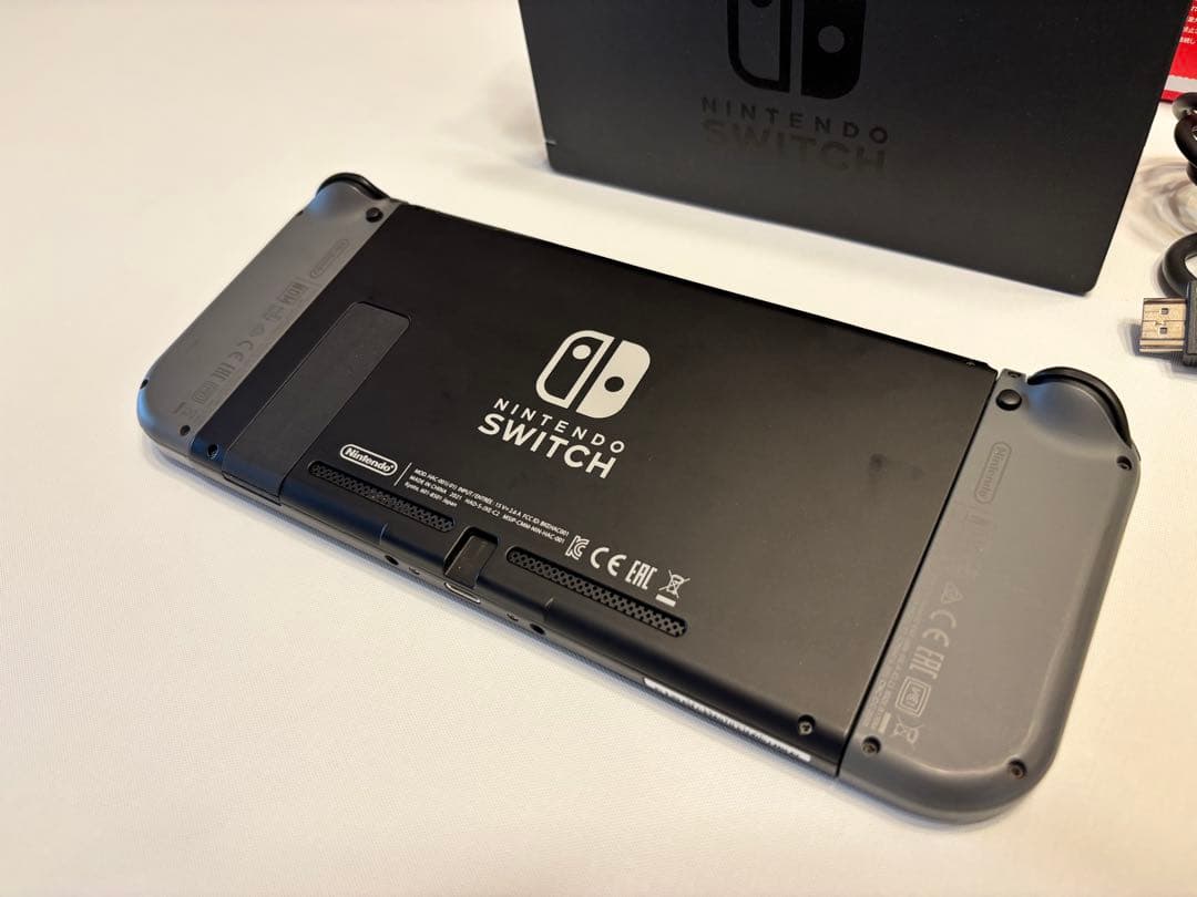 任天堂Switch 本体　ニンテンドースイッチ　バッテリー強化版