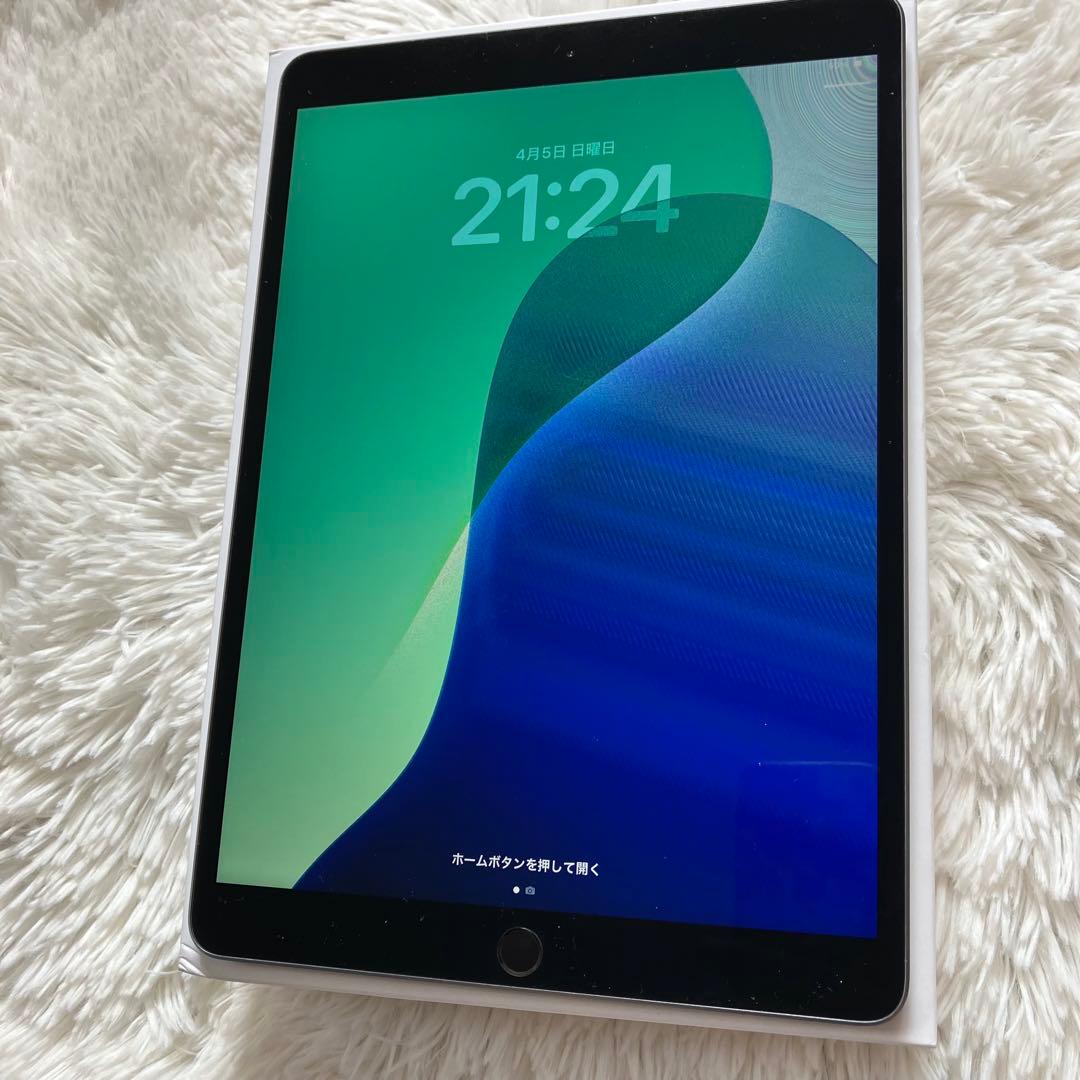 【1台限定価格】iPad Air3 256GB 【すぐ発送】【付属品】