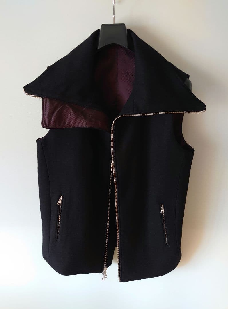 専用 ZAM BARRETT／high neck travelers vest