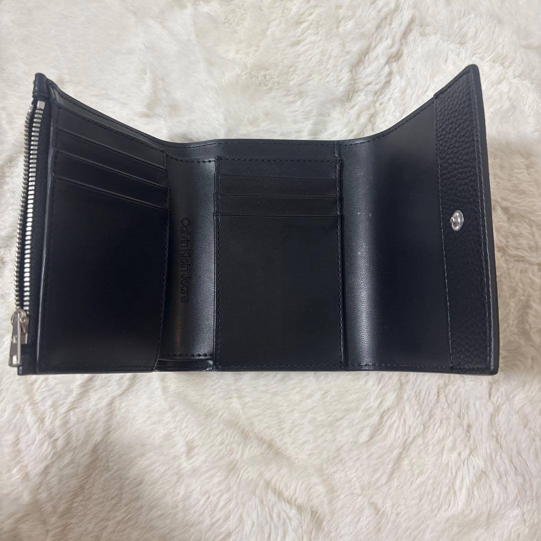   ブラック 三つ折り財布