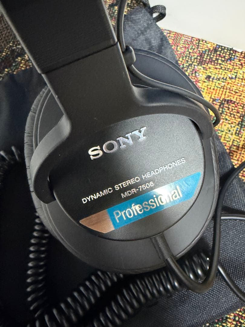 ヘッドホン SONY MDR-7506