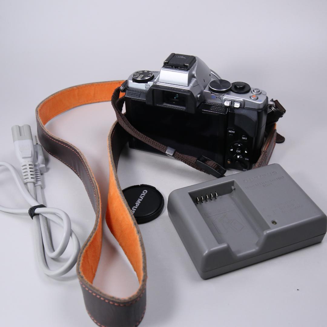 ☆美品☆ OLYMPUS OM-D E-M5 14-42mm ＃404