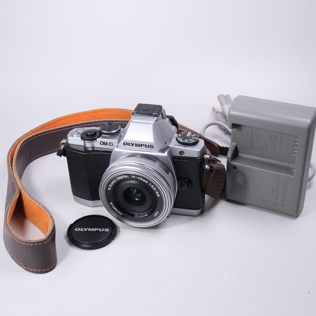 ☆美品☆ OLYMPUS OM-D E-M5 14-42mm ＃404