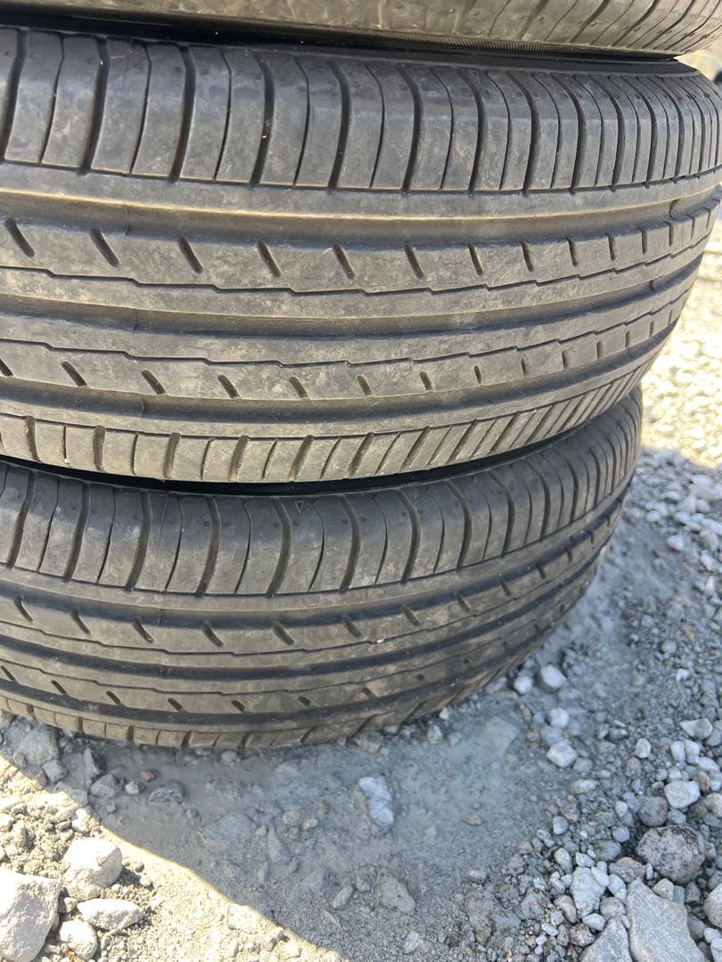 ヨコハマ　ブルーアース　es es32 175/70r14 25年製　9部山