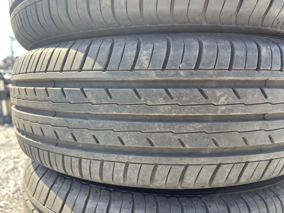 ヨコハマ　ブルーアース　es es32 175/70r14 25年製　9部山
