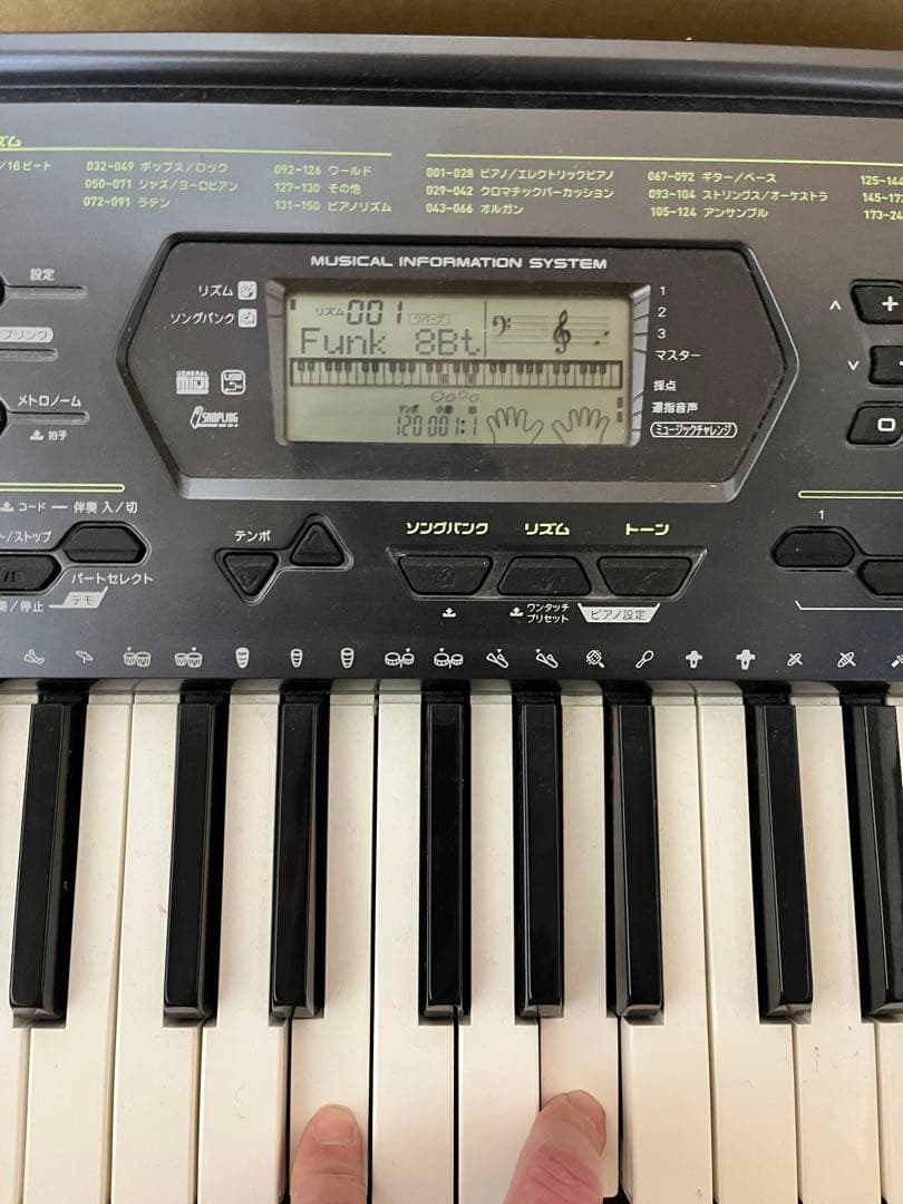 CASIO CTK-2000 キーボード　61鍵盤