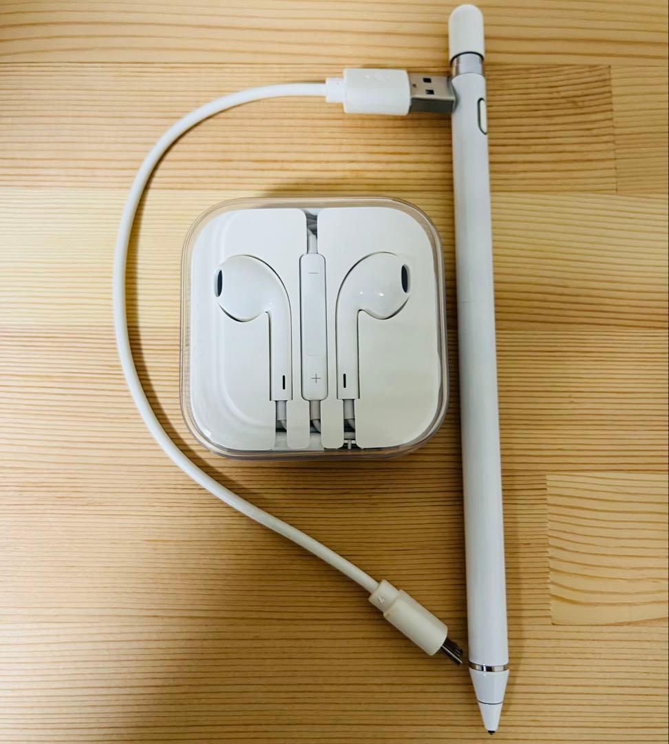 iPad (第7世代) 128GB Wi-Fi シルバー　付属品有り