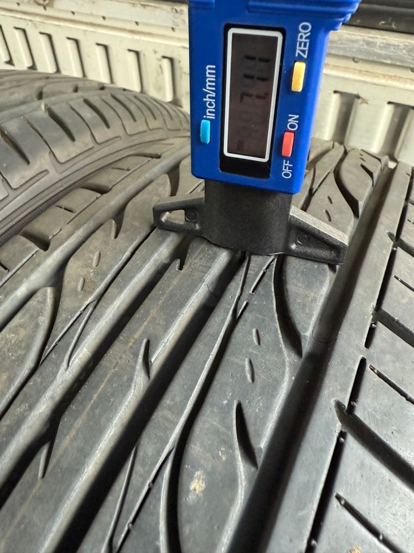 ダンロップサマータイヤ185／60R15 84H深溝