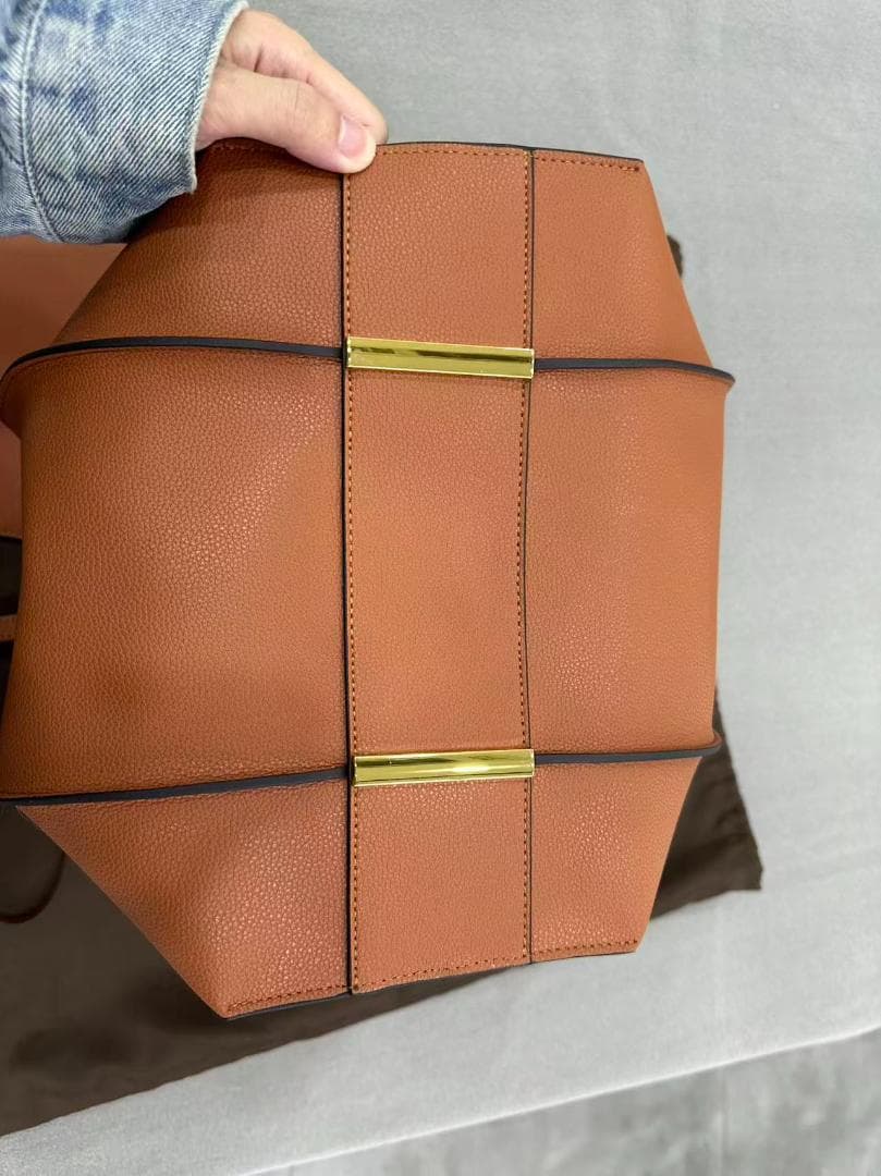 キューブ型キャンバスバッグ