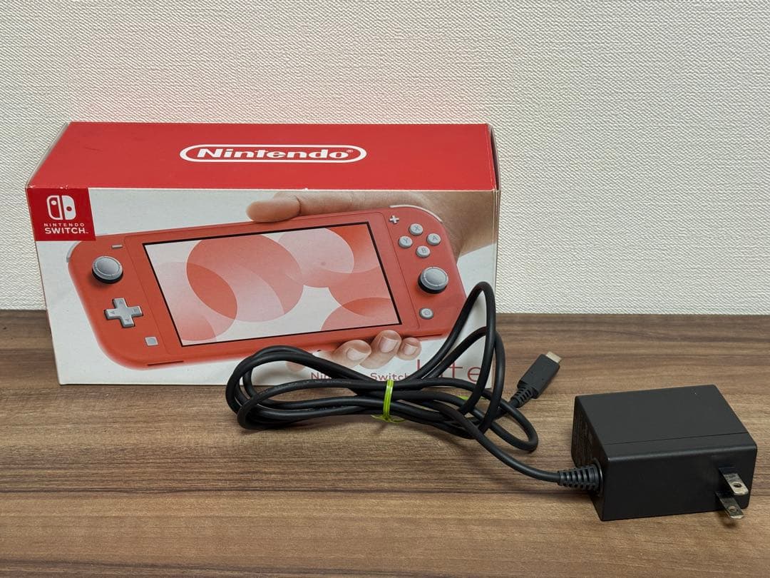 Switch lite コーラル　本体