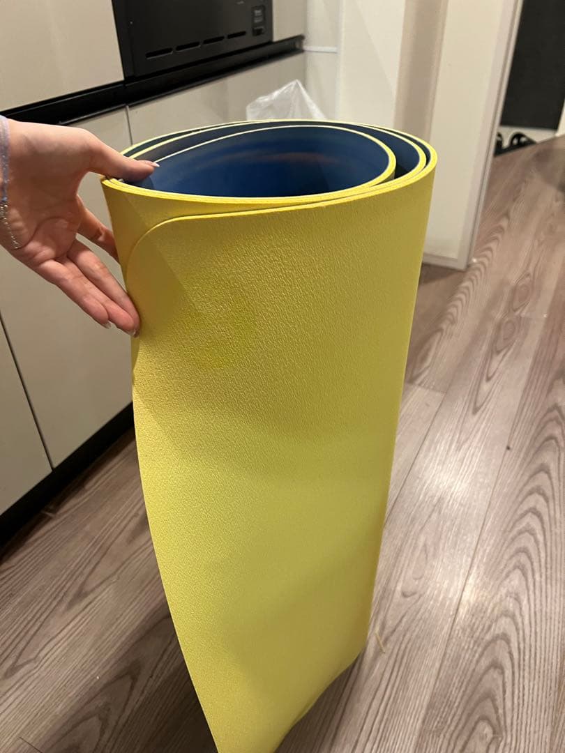 lululemon ヨガマット 青と緑のグラデーション