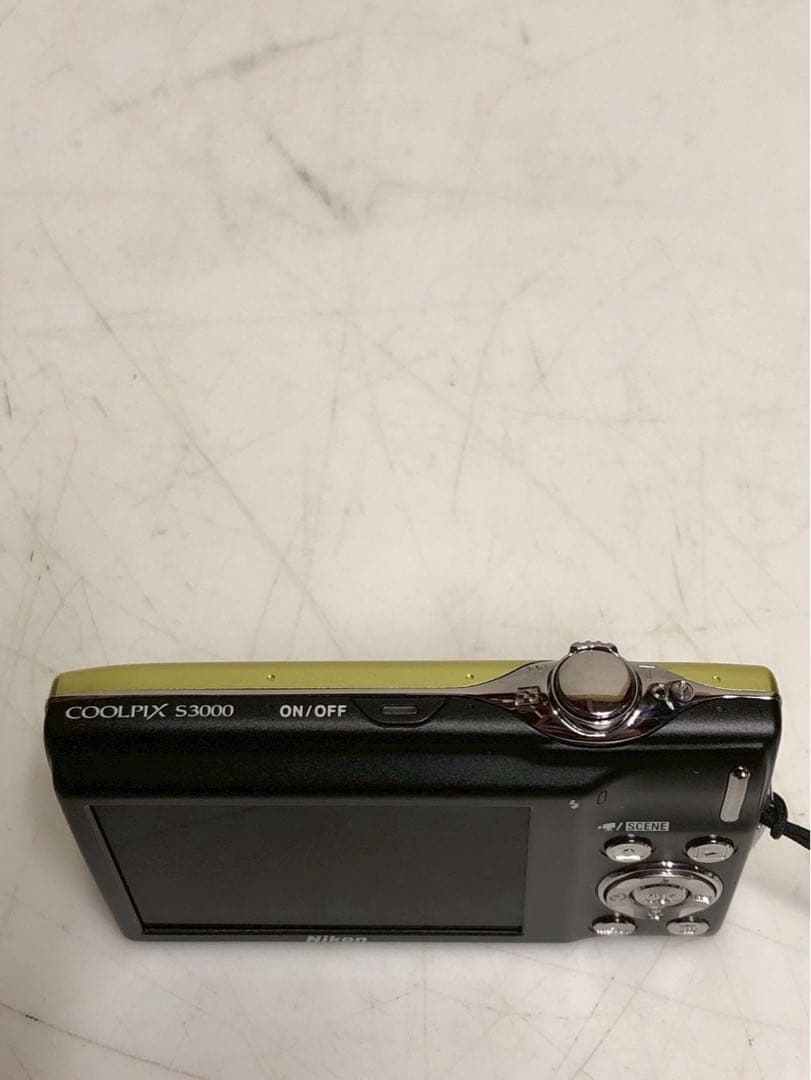 Nikon COOLPIX S3000 コンパクトデジタルカメラ