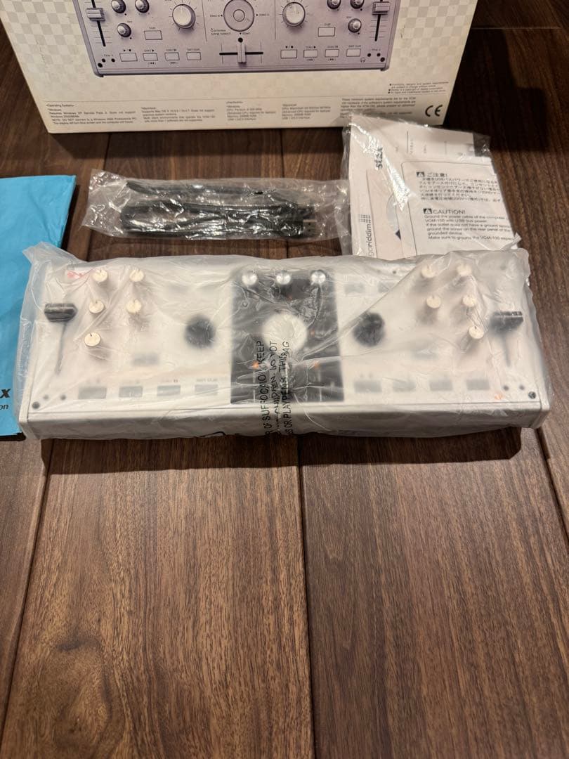 VESTAX VCM-100 アップルストア限定品　カスタム