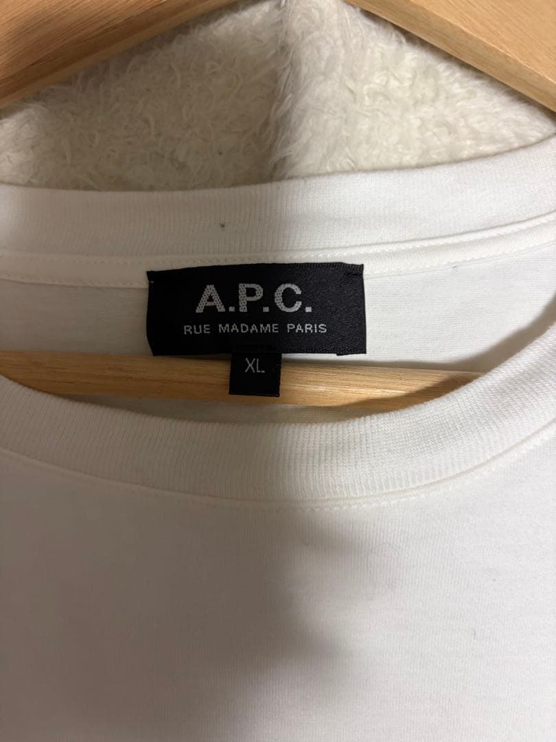 【A.P.C. / アーペーセー】別注 オーバーサイズ ロゴプリント Tシャツ