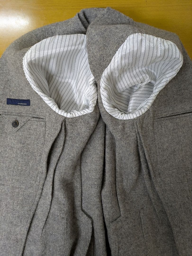 【純正木製ハンガー付】LARDINI ラルディーニ ジャケット 46 グレー