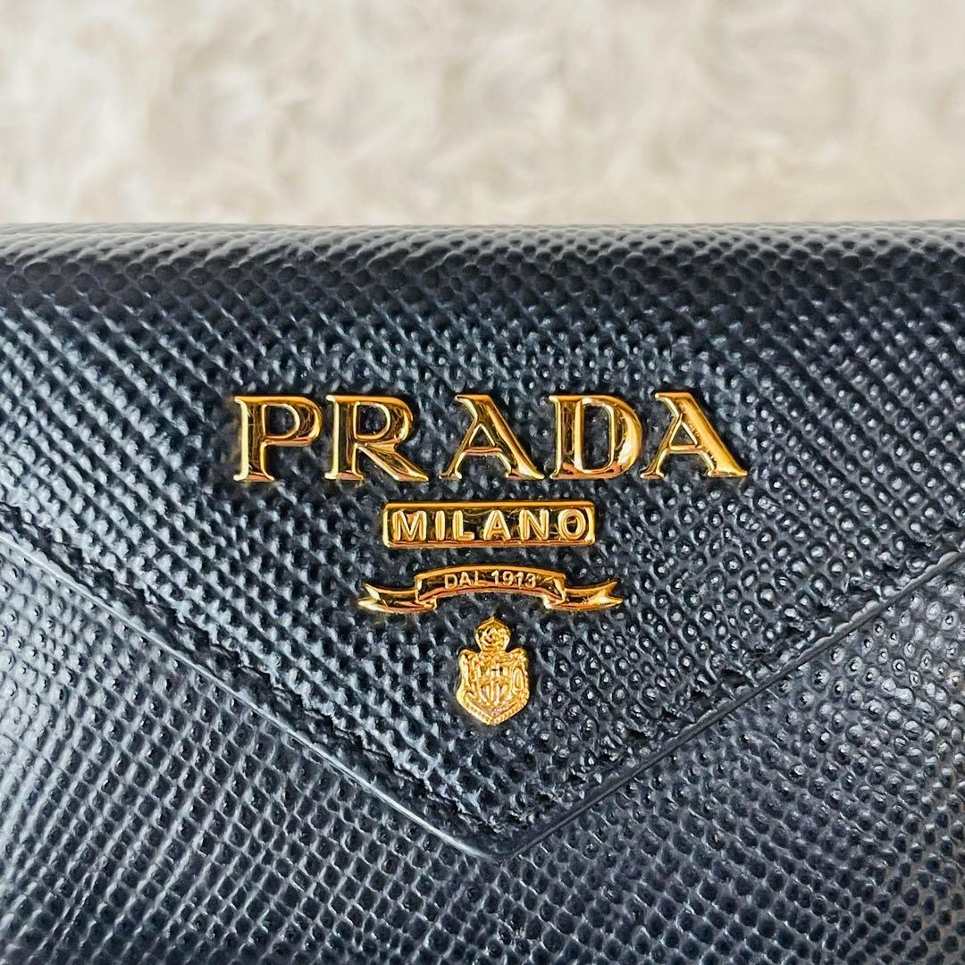 【☺︎プロフ必読】PRADA サフィアーノ 三つ折り財布 黒 ブラック