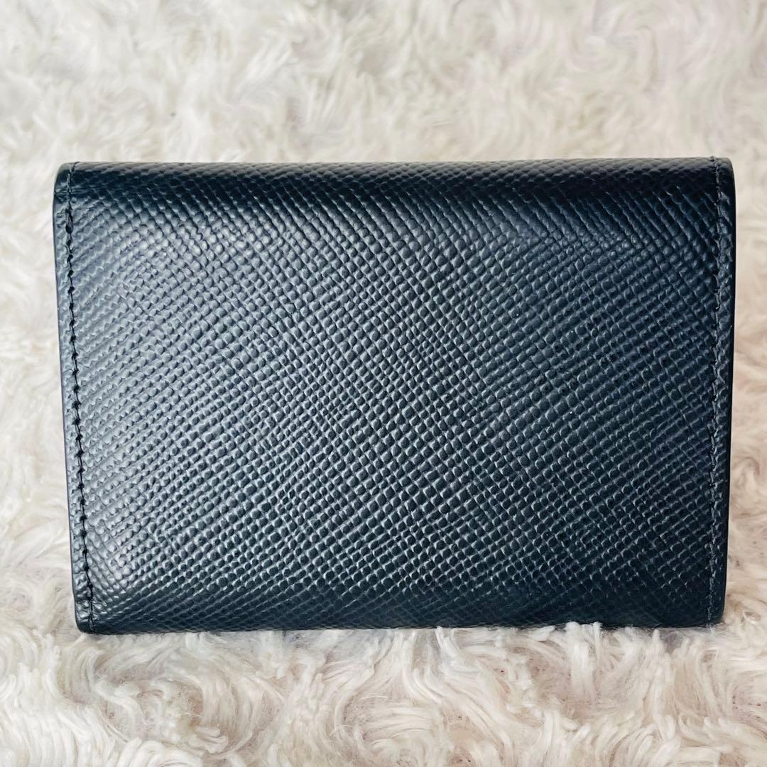 【☺︎プロフ必読】PRADA サフィアーノ 三つ折り財布 黒 ブラック