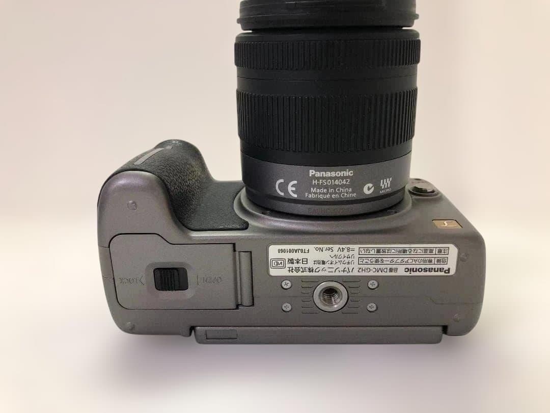 デジタルカメラ Panasonic DMC-GH2 G Vario 14-42 73025
