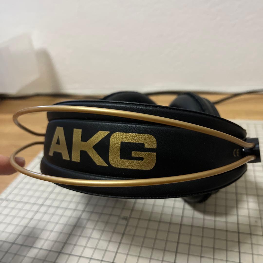 ヘッドホン AKG K240-PP Peaky P-Key