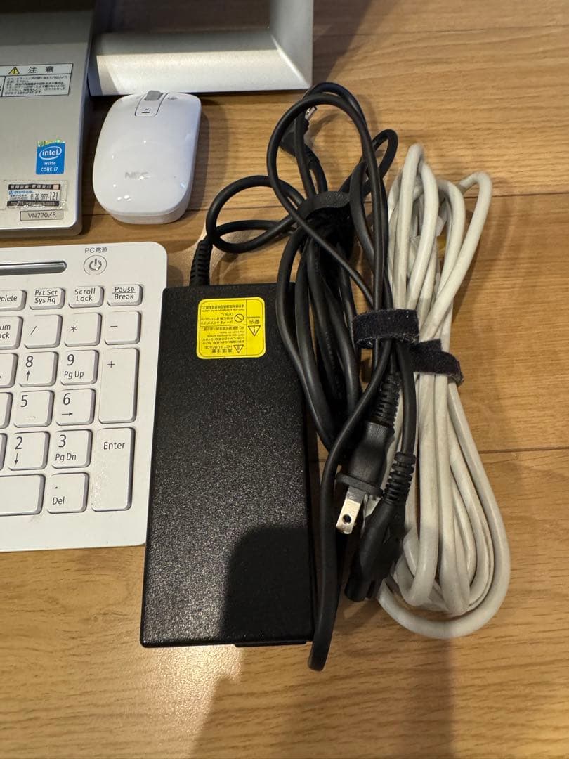NEC PC-VN770RSW オールインワンPC