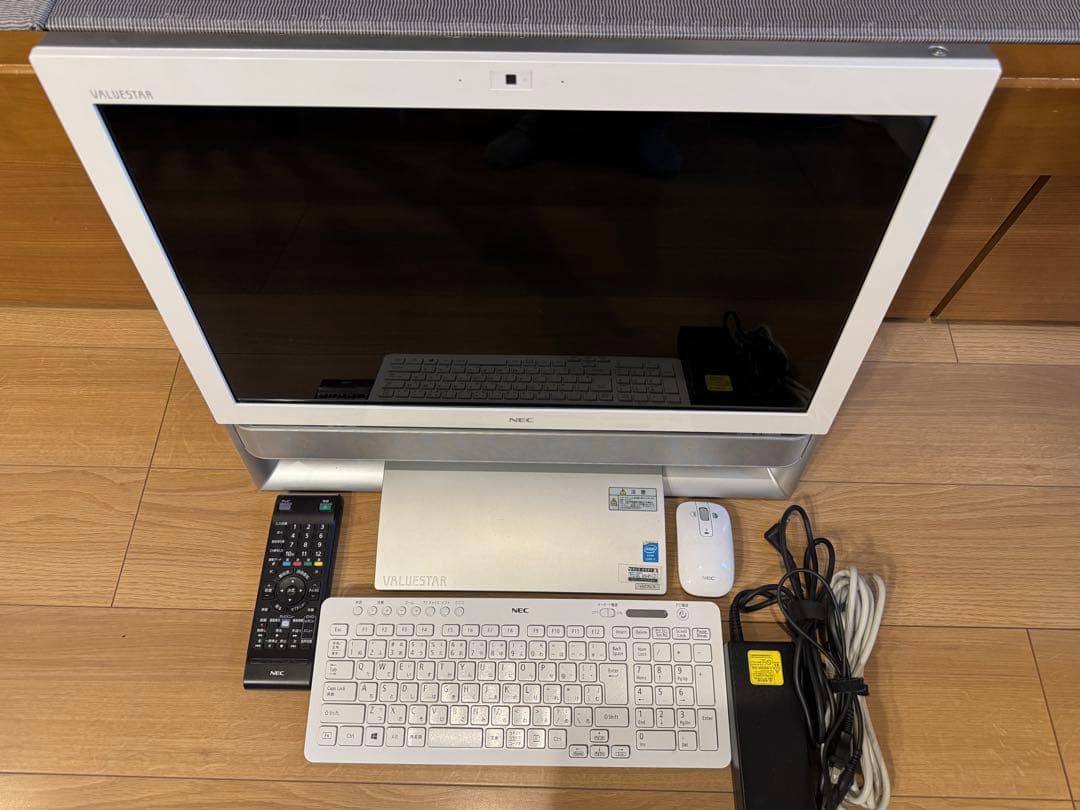 NEC PC-VN770RSW オールインワンPC