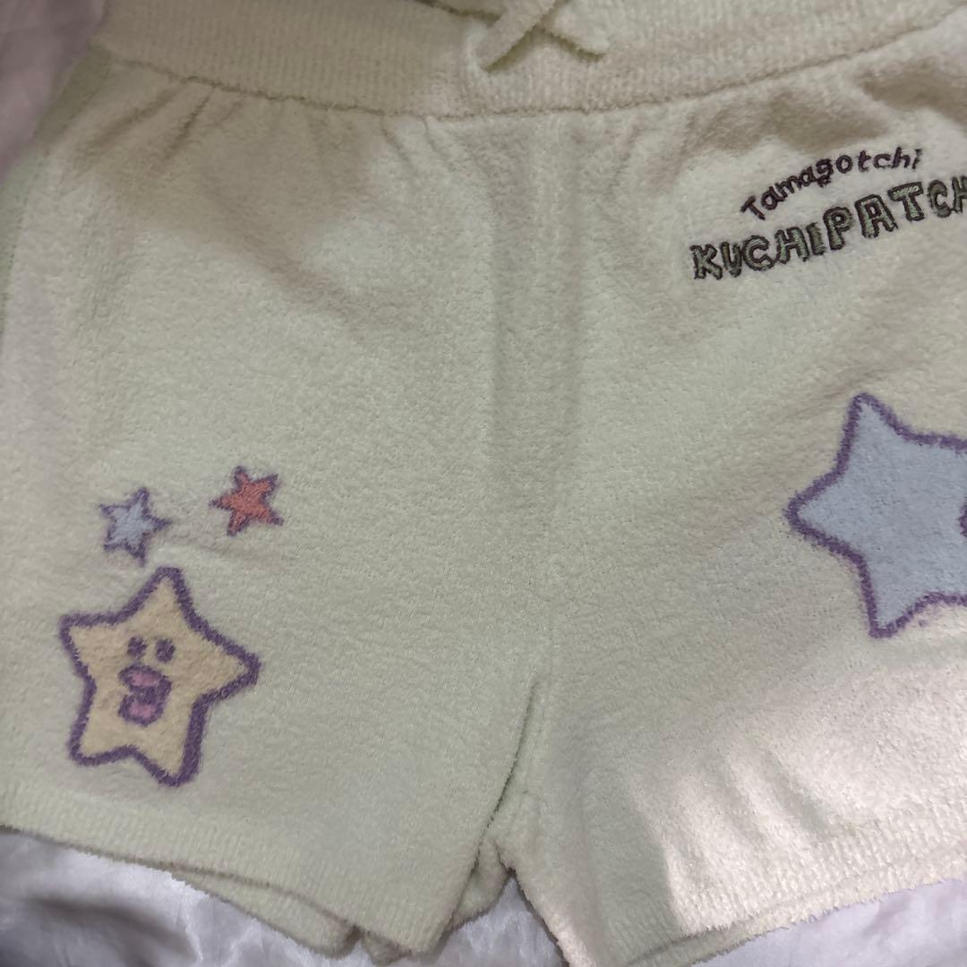スナイデルホーム　たまごっち　くちぱっち　ニットプルオーバー&ショートパンツ