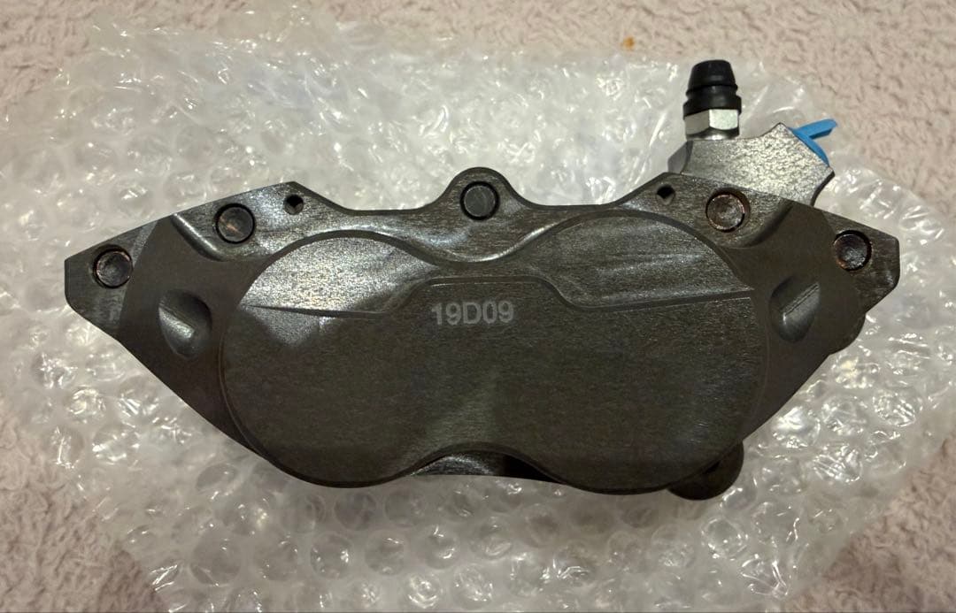 brembo ブレンボ　Axial CNCブレーキキャリパー4P 40mm