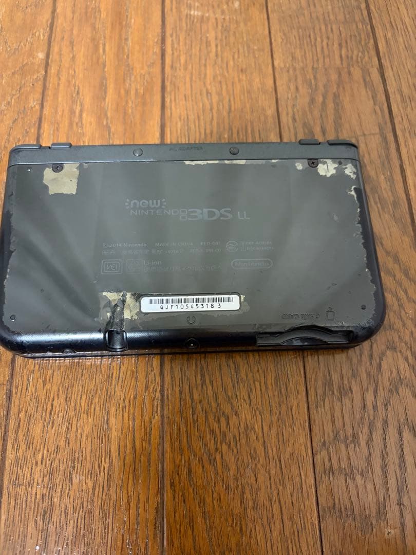 New 3DS LL 本体 充電器 ゲームカートリッジ付き