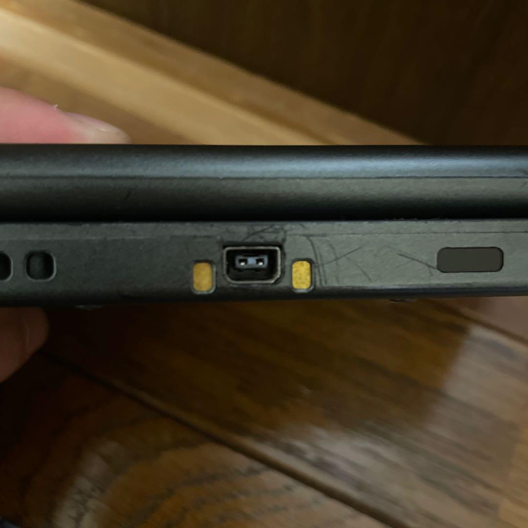 New 3DS LL 本体 充電器 ゲームカートリッジ付き