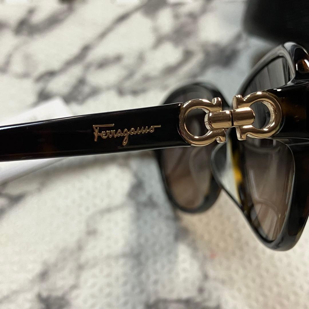 Ferragamo サングラス　SF804SA 214 ブラウンブラック