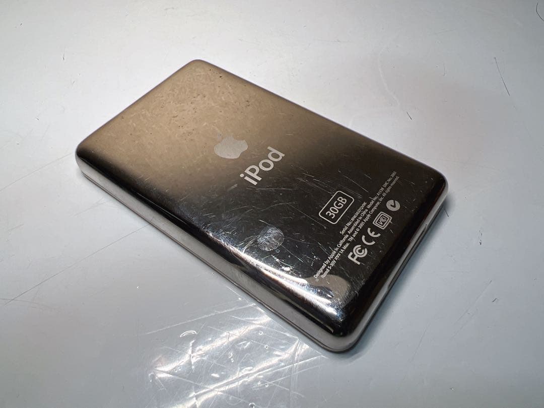 iPod Classic 第5世代 化30GB A1136