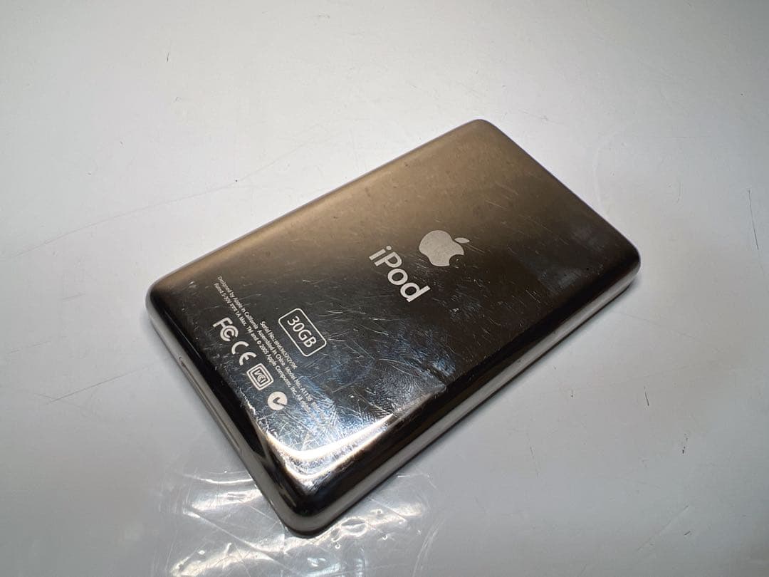 iPod Classic 第5世代 化30GB A1136